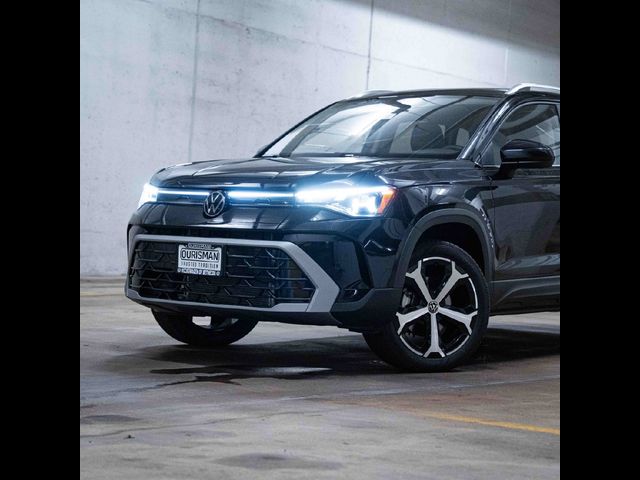 2027 Volkswagen Taos SEL