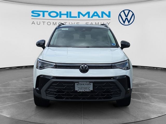 2027 Volkswagen Taos SE Black