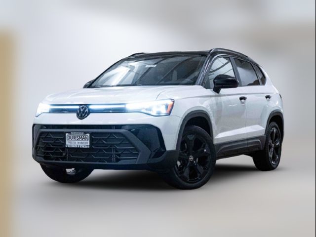 2027 Volkswagen Taos SE Black