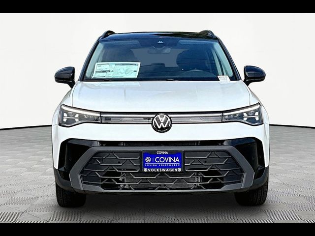 2027 Volkswagen Taos SE Black