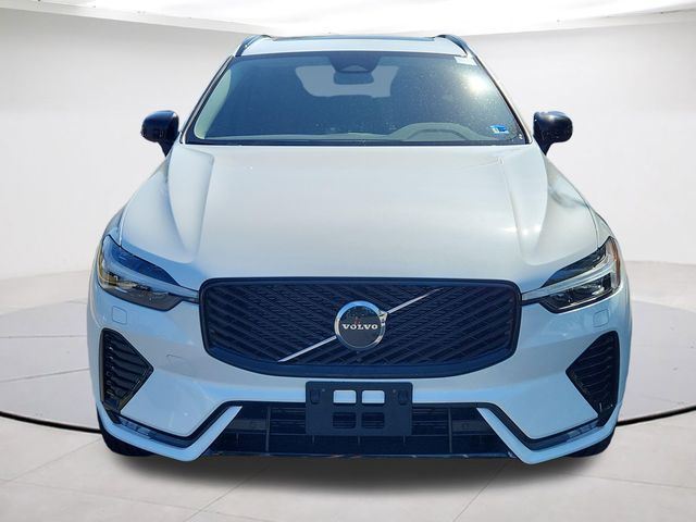 2027 Volvo XC60 Core