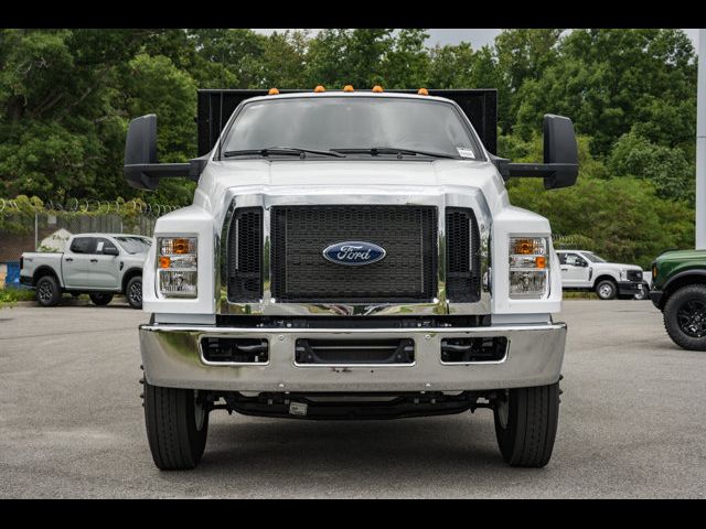 2025 Ford F-650 Base