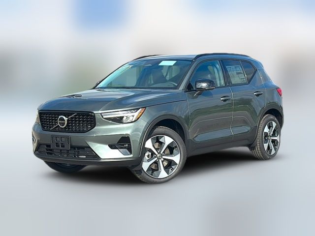 2026 Volvo XC40 Plus