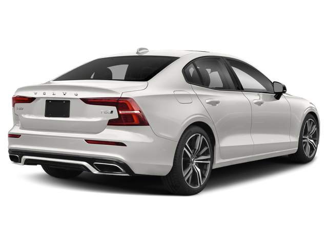 2022 Volvo S60 Black Edition R-Design