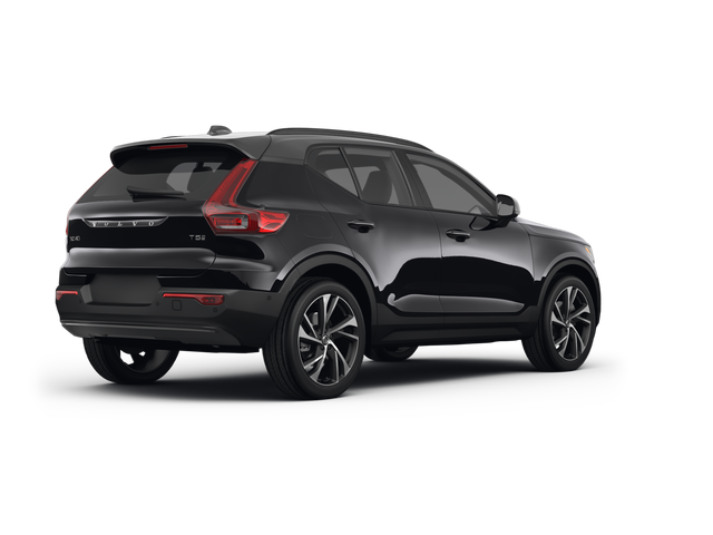 2022 Volvo XC40 Momentum